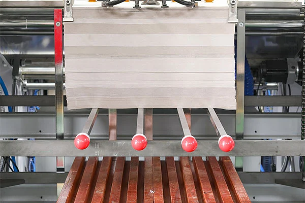 Ce face ca laminatarea inteligentă să fie o alegere mai durabilă pentru finisarea imprimării?