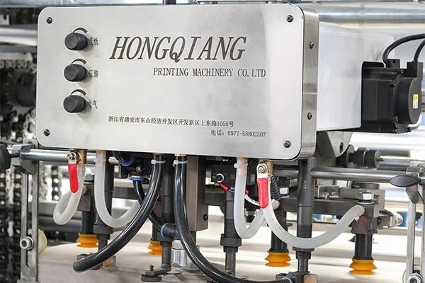 Ce face ca mașinile de laminat complet automate să fie un upgrade convingător pentru finisarea imprimării?